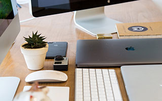 意甲媒体透露：米兰青年球员科莫托被主教练阿莱格里所欣赏，准备将其提拔到一线队